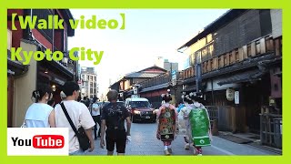 【Walk video shot in 4K】 Encounter Many Maiko & Geisha in Gion at 5 pm Yoiyama 2023 KYOTO JAPAN No.28