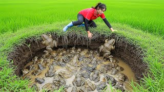 New Journey - Lucii catches frogs in a deep hole - Brings frogs to the market to sell